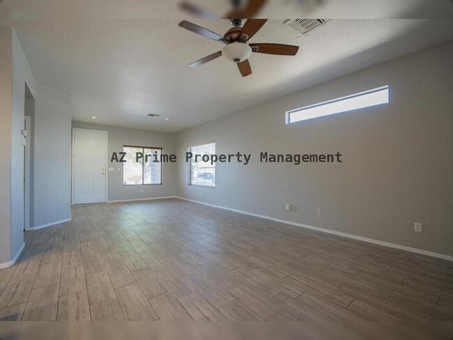 Building Photo - 9461 W Quail Ave