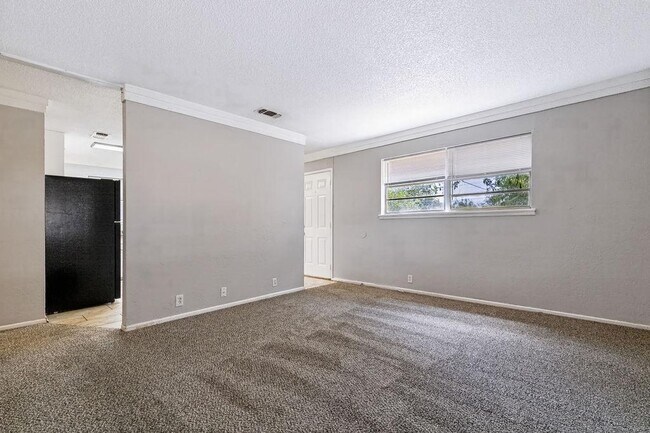 Foto del edificio - 1628 Parkdale Dr