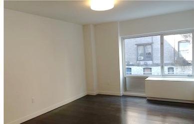 Building Photo - 607 W 161st St