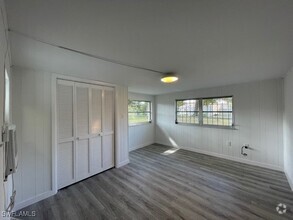 Building Photo - 2078 Crawford St