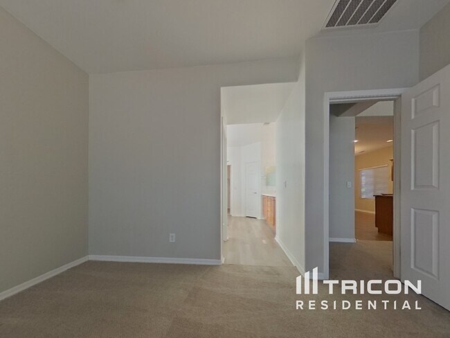 Building Photo - 25574 W St Charles Ct