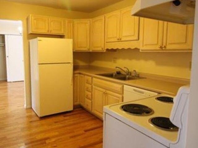 Foto del edificio - 73 E Broadway