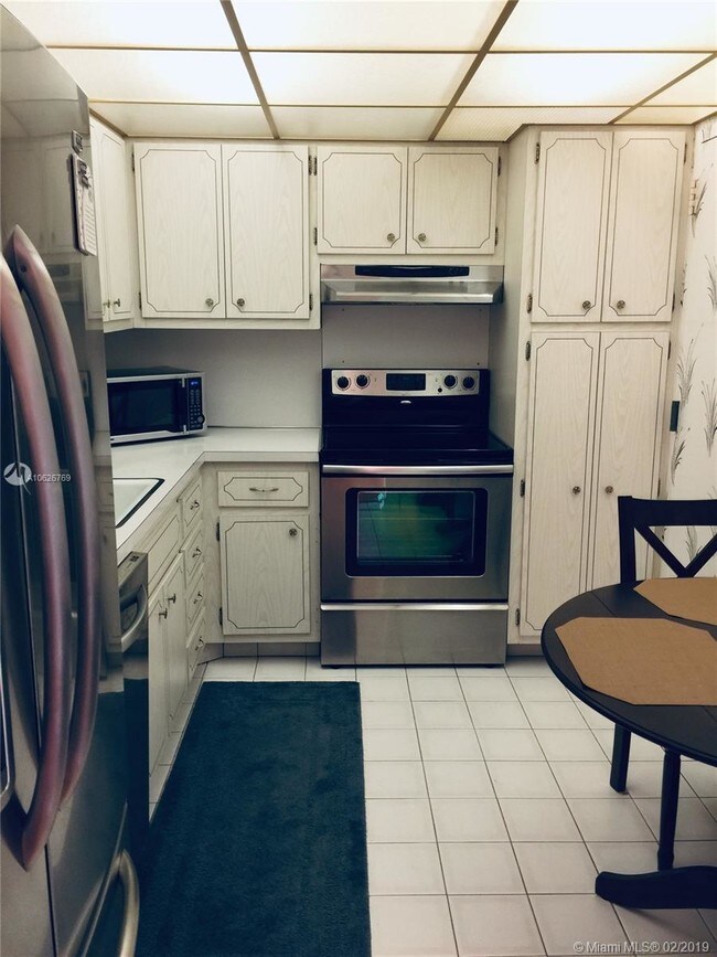 Foto del edificio - 1985 S Ocean Dr