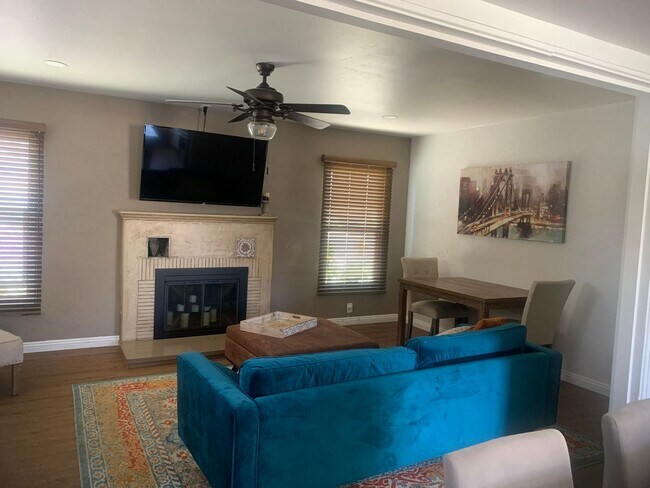 Foto del edificio - 3BR/2BA HOME available NOW in FLETCHER PAR...