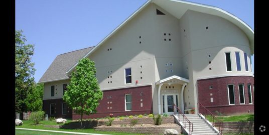 Building Photo - Riverhill