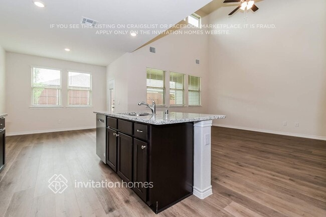 Foto del edificio - 7409 Mayplace Dr