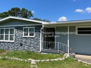 Building Photo - 5425 Westwood Dr