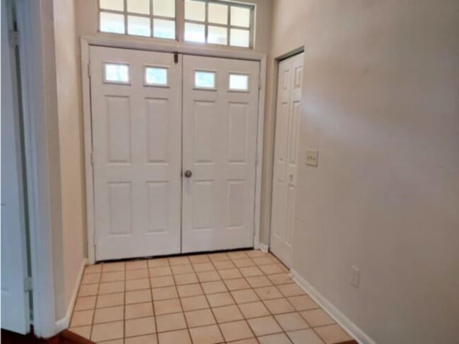 Building Photo - Palm Coast, FL 3 Bedroom House/2 Bath Avai...