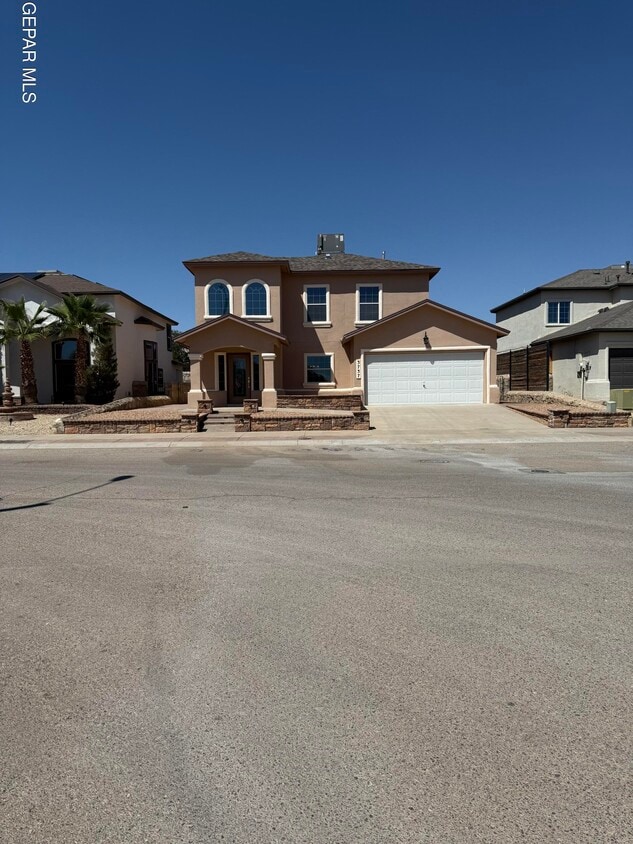 Primary Photo - 3737 Tierra Campa Dr