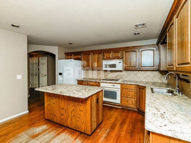 Foto del edificio - 917 S Desert Palm Ave