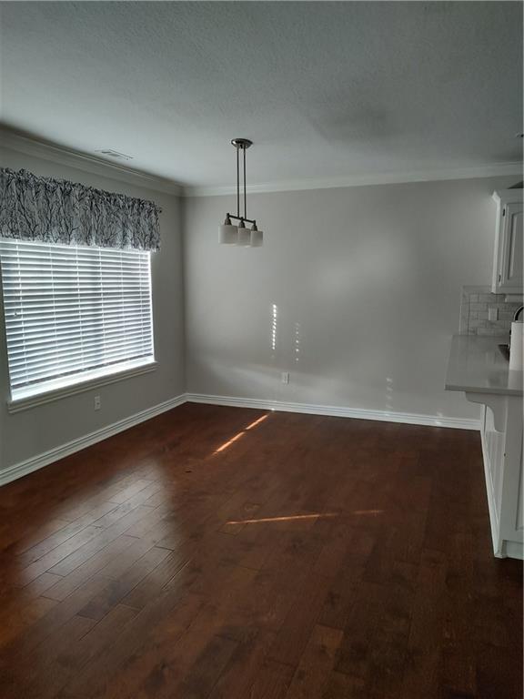 Building Photo - 2635 E Dewberry Ct