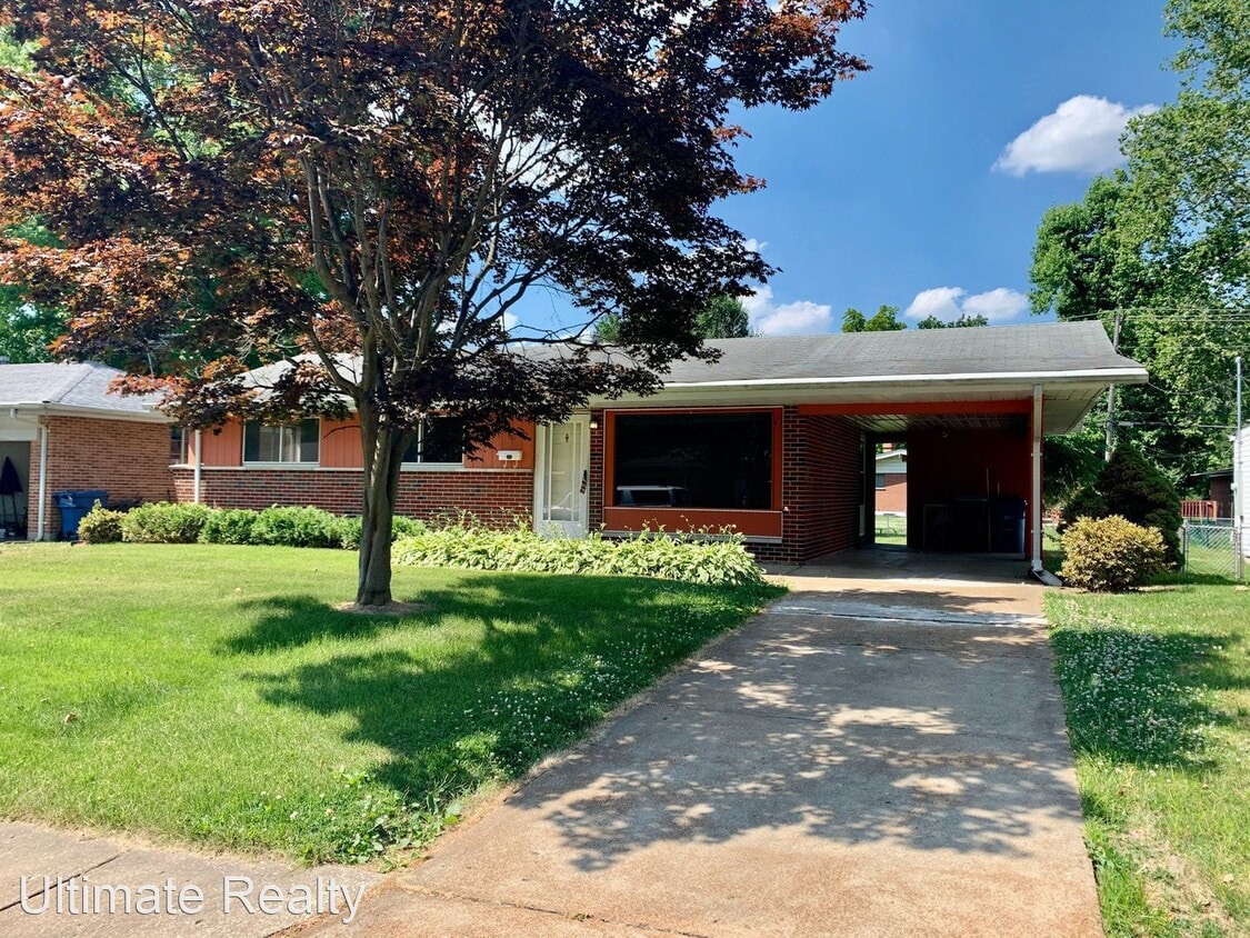 Primary Photo - 3 br, 1 bath House - 30 Flamingo Dr.