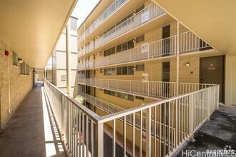 Building Photo - 95-2051-2051 Waikalani Pl