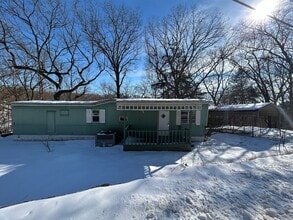 Building Photo - 24 Skyline Dr