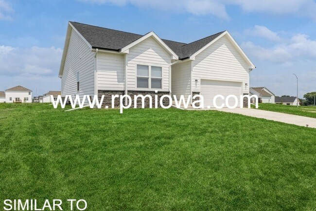 Foto del edificio - STUNNING HOME!! 4 Bed, 3 Bath Home in Altoona