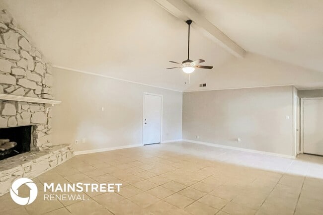 Building Photo - 4290 Park Forest Dr