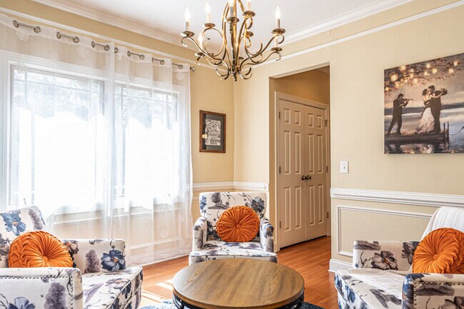 Building Photo - 35 Lamplighter Village Ct