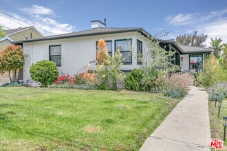 Building Photo - 6051 W 86th Pl