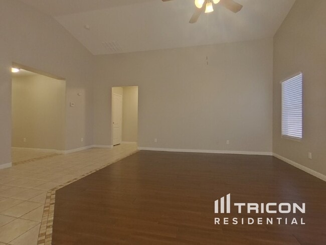 Building Photo - 25572 W Ripple Rd