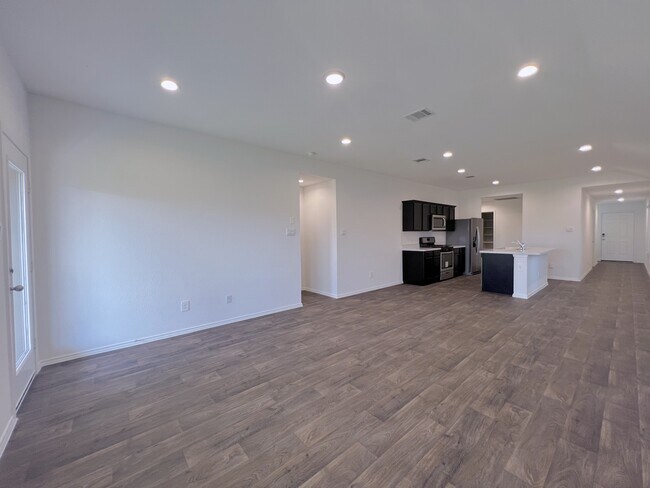 Building Photo - 21227 Alder Oaks Dr