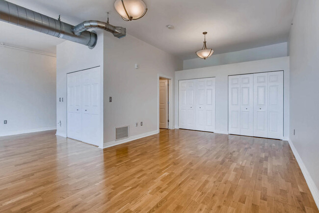 Bedroom Closets - 277 N Broadway