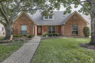 Building Photo - 12439 Piping Rock Dr
