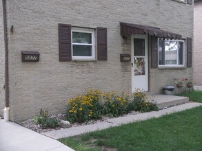 Building Photo - 5077 N 126th St