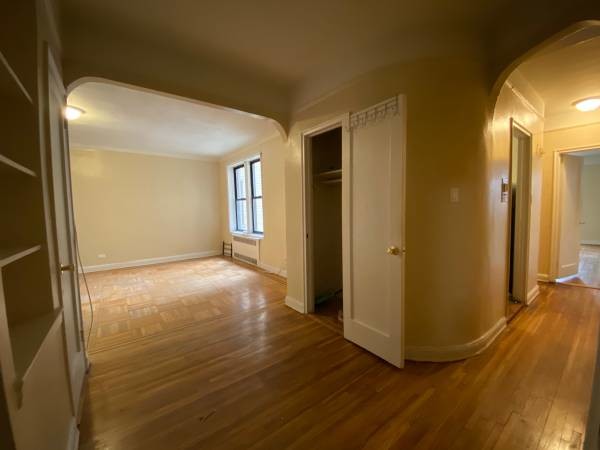 Foto del edificio - 715 St Marks Ave