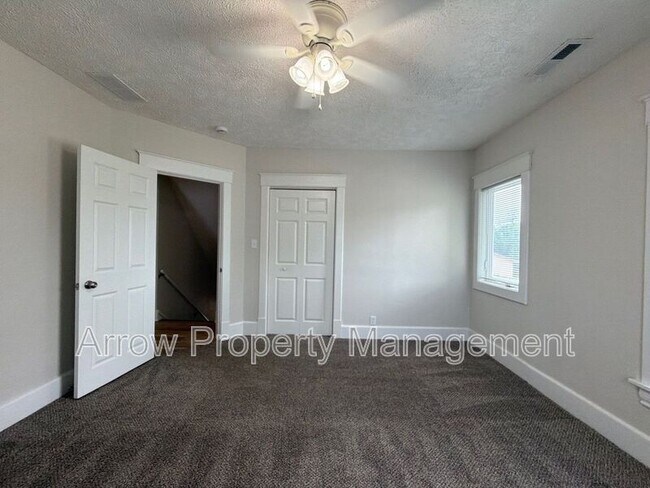 Foto del edificio - 2068 S 18th St