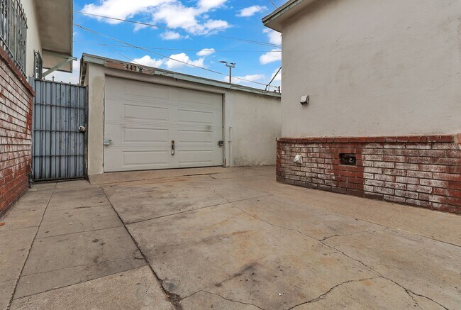 Foto del edificio - 447 E 101st St