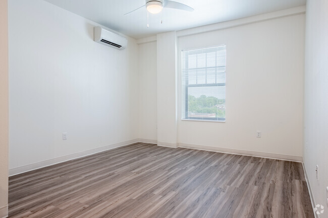 2HAB, 1BA - 795 ft² - Monterey Apartments