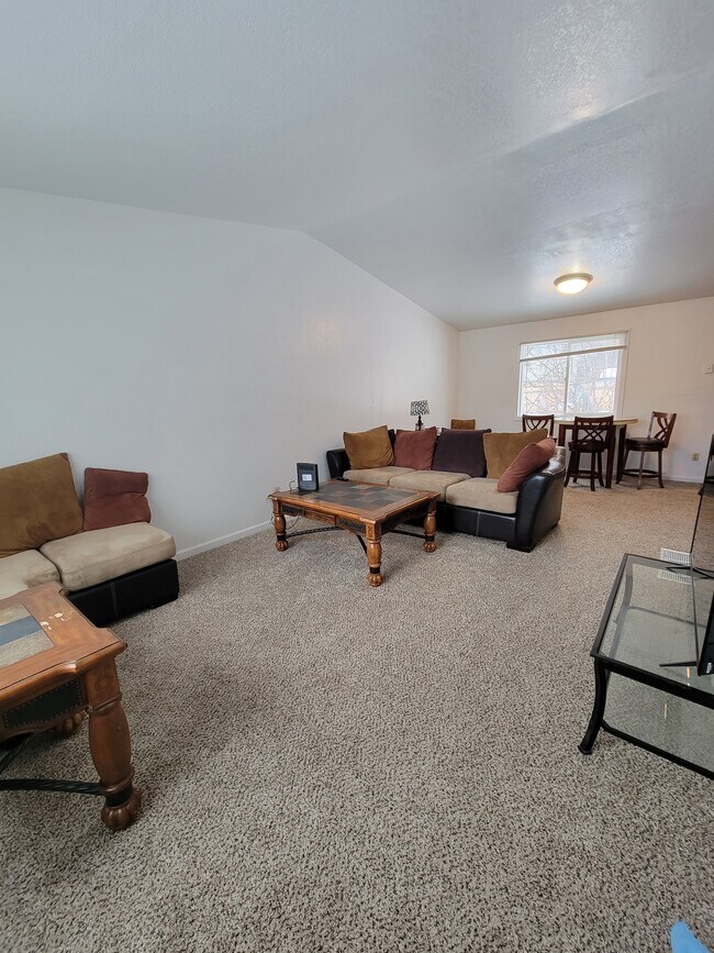 Building Photo - 8150 Lamplighter Ct