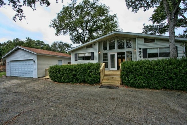 Building Photo - 2802 San Juan Dr