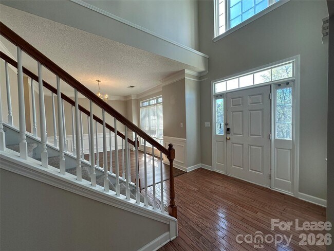 Foto del edificio - 5650 Berry Ridge Dr