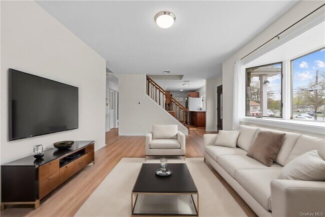 Foto del edificio - 172 Front Ave