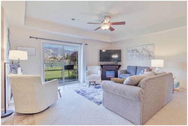 Building Photo - 829 Montclair Dr