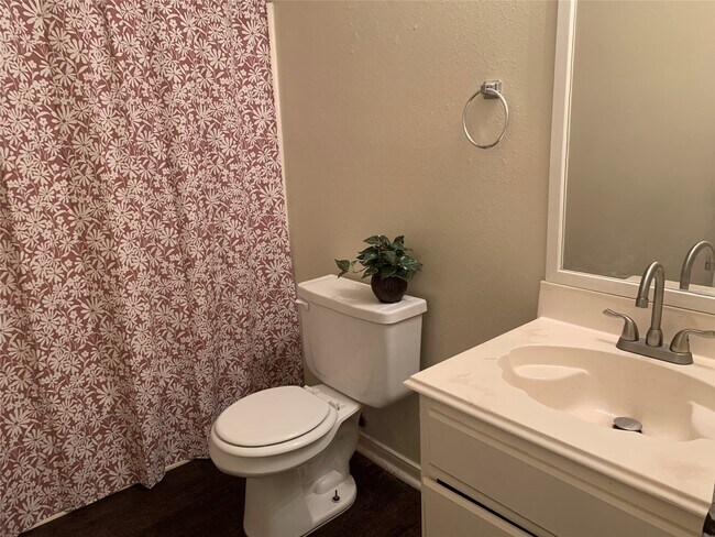 Building Photo - 5514 Fawn Trail Ln