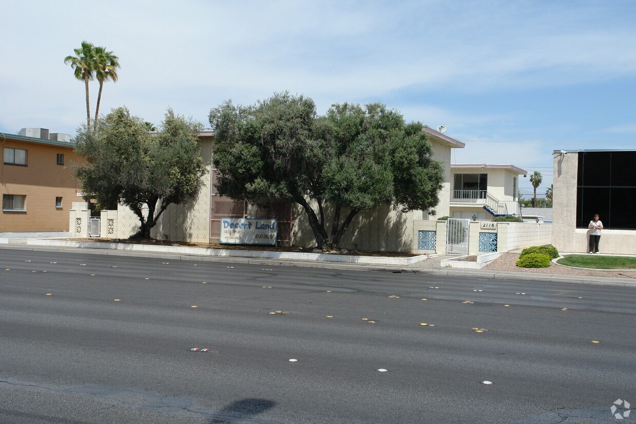 Primary Photo - The Exmoor Apartments