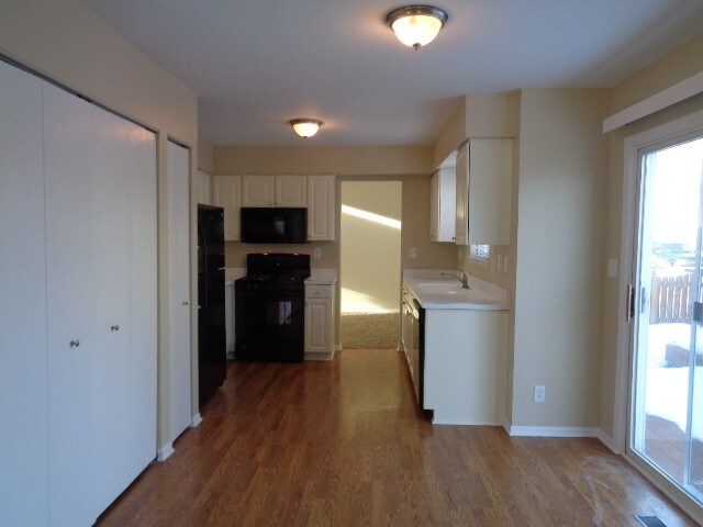 Building Photo - 20942 W Barrington Lane