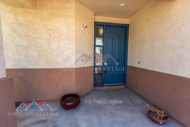 Foto del edificio - 13562 W Cypress St