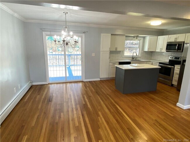 Building Photo - 81 Northbrook Dr