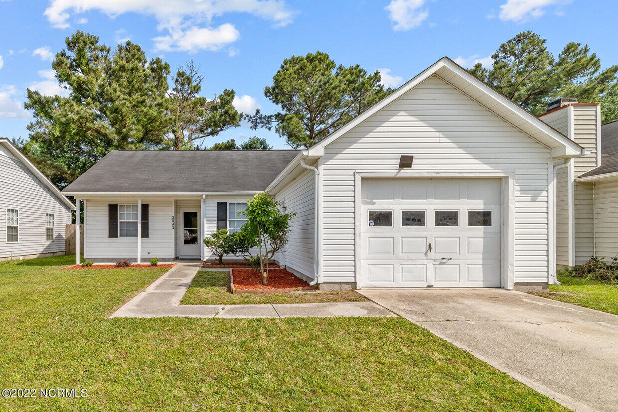 2042 W Windgate Ct, Jacksonville, NC 28546 House Rental in Jacksonville, NC