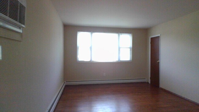 Photo - 106 Borbeck Ave Apartment
