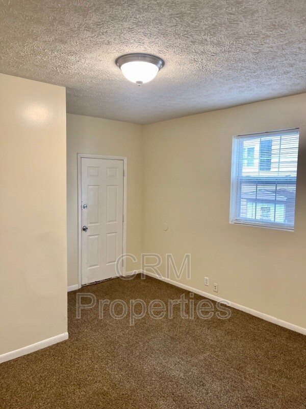 Foto del edificio - 1011 E Taylor St