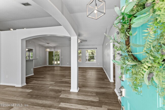 Building Photo - 928 Mystic Harbor Dr