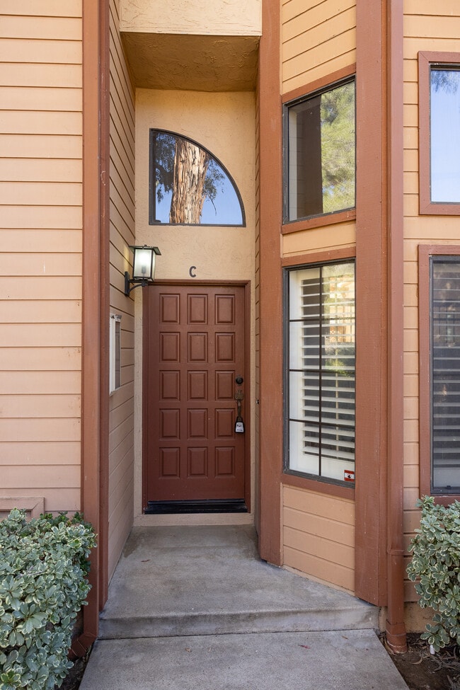 Foto del edificio - 9411 Lake Murray Blvd