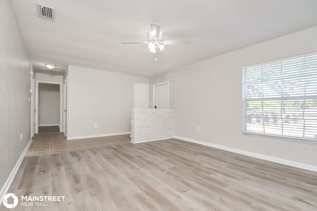 Building Photo - 801 CHESS PL, Seffner, FL 33584
