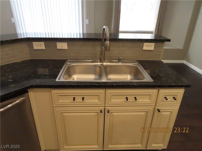 Building Photo - 235 Devotion Ct