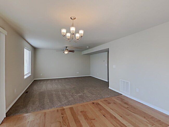 Foto del edificio - 10853 Nolin Dr