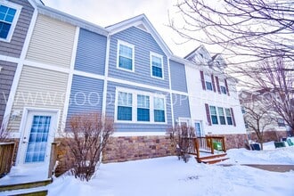 Building Photo - 15211 Greenbelt Dr